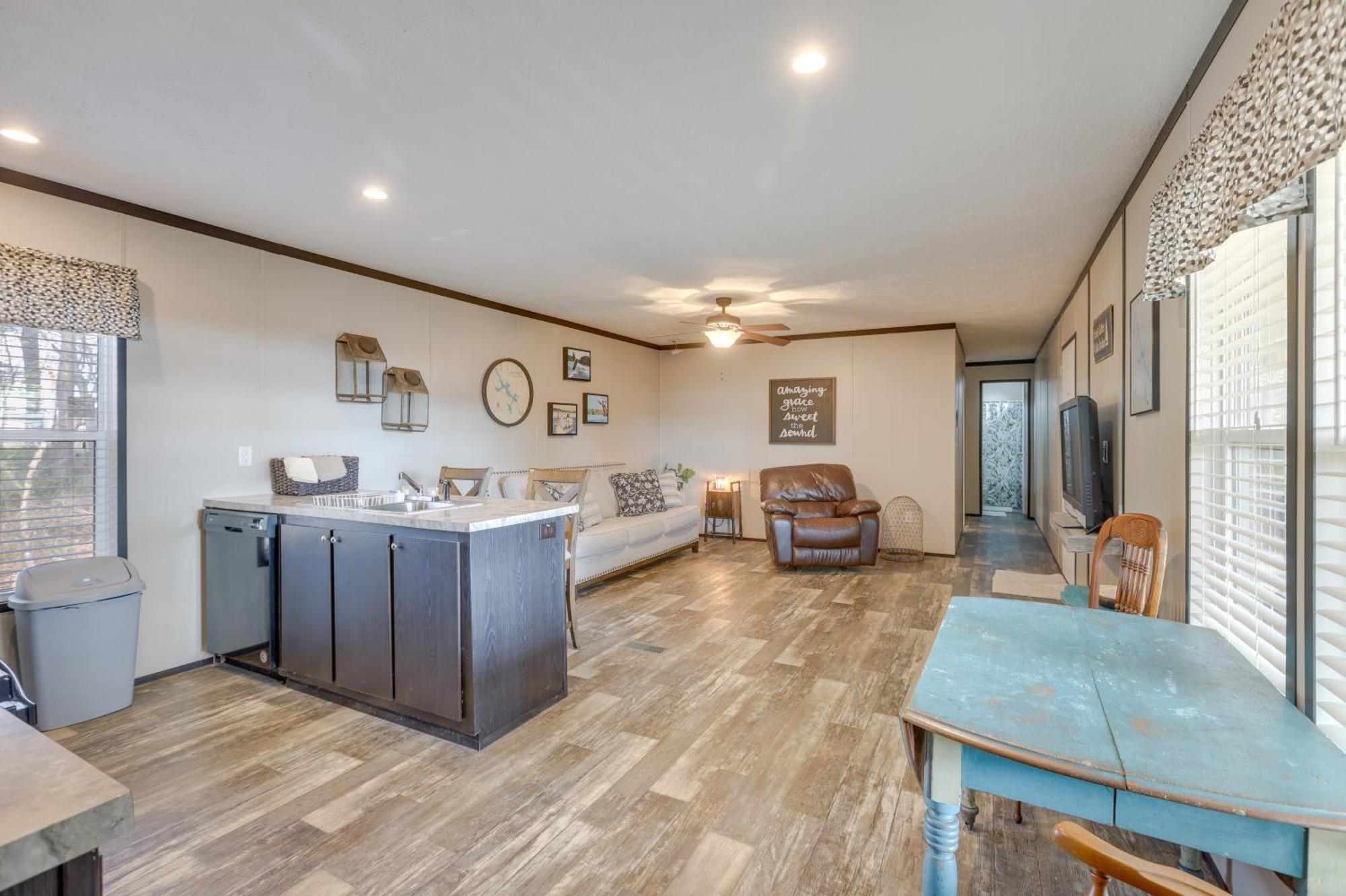Lakefront Wetumpka Escape With Furnished Deck! Eksteriør billede
