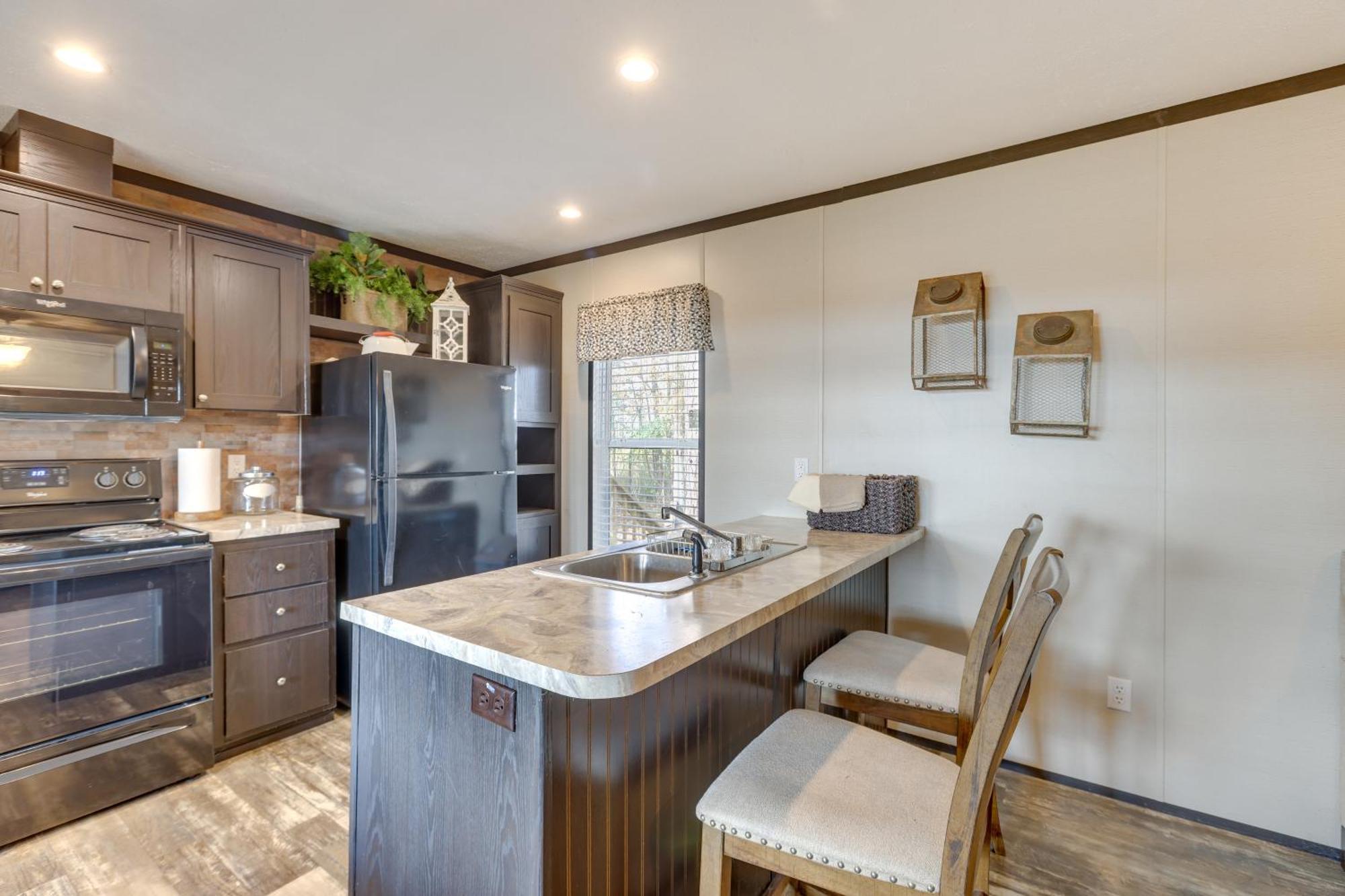 Lakefront Wetumpka Escape With Furnished Deck! Eksteriør billede